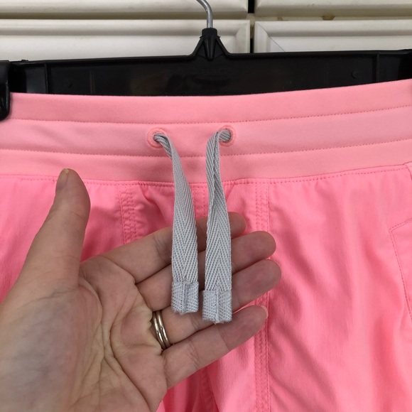 LINED Ivivva by Lululemon Live to Move crop - Picture 4 of 13